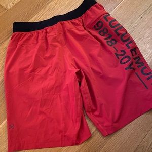 🍋 Lululemon mens T.H.E. Shorts sz. M red 🍋